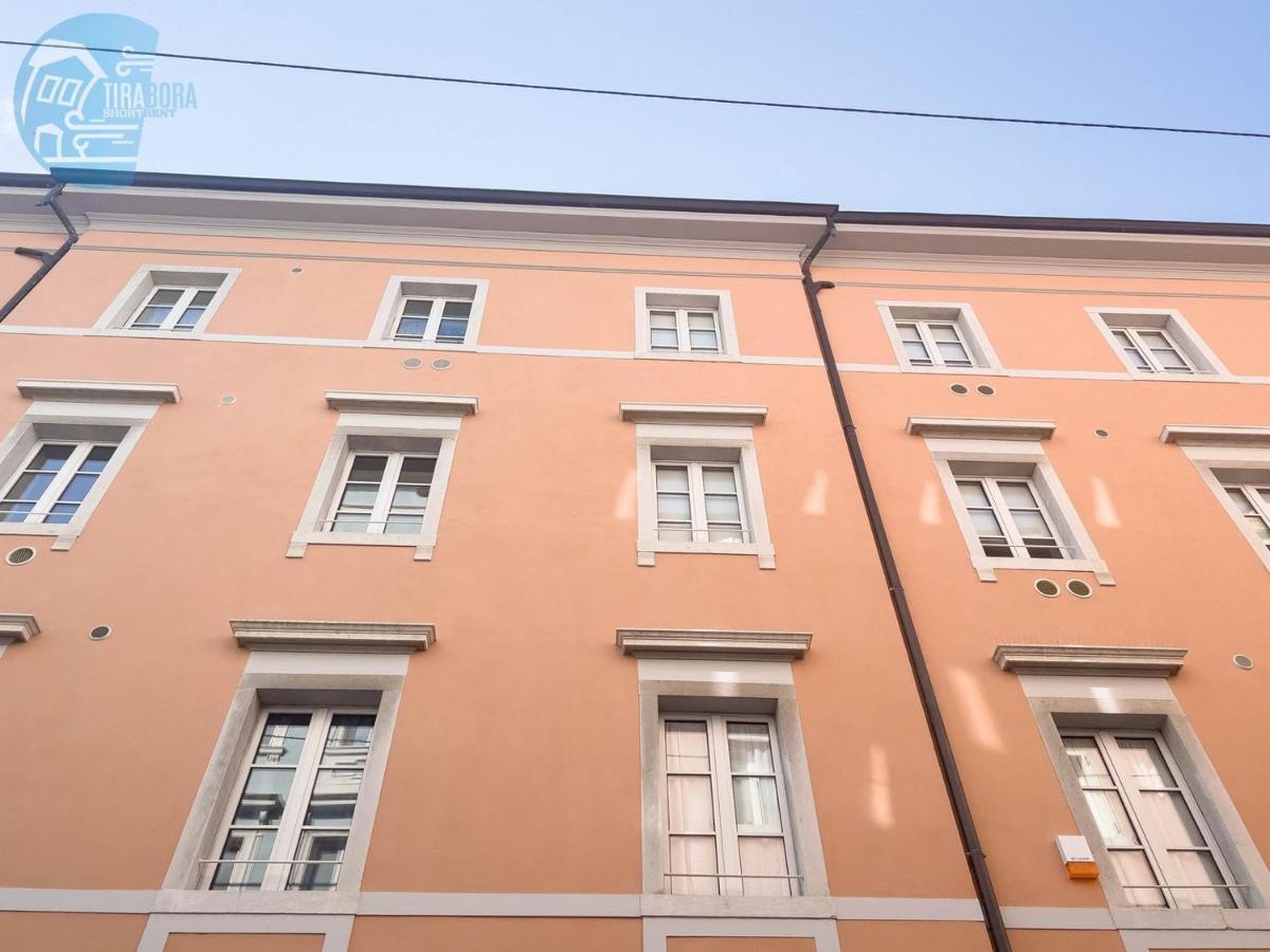 Corridoni 2B Tirabora Short Rent Lägenhet Trieste Exteriör bild