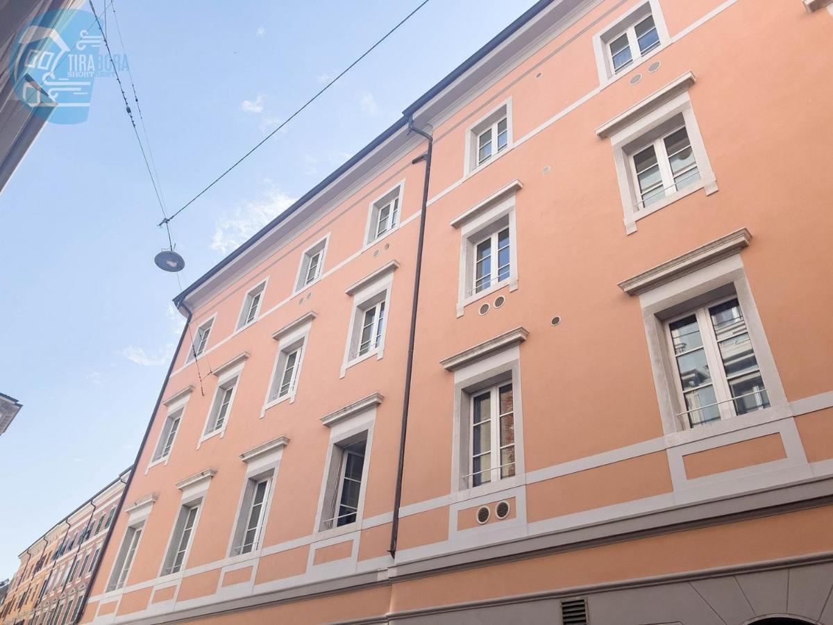 Corridoni 2B Tirabora Short Rent Lägenhet Trieste Exteriör bild